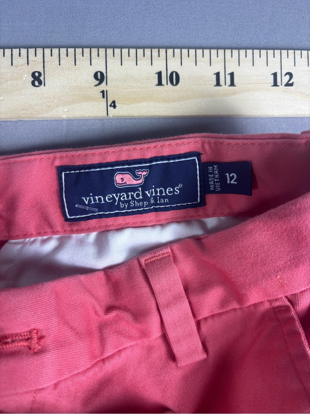 Boys Vineyard Vines Logo Shorts Size 12 NWOT - Picture 6 of 8